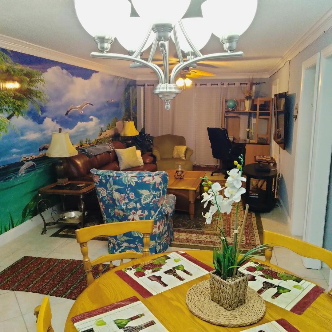 Unique 2 Bedroom / 2 Bath Condo In 미를 비치 외부 사진